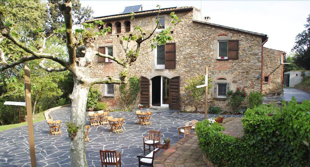Paratgea Llinars del Valles Exterior foto